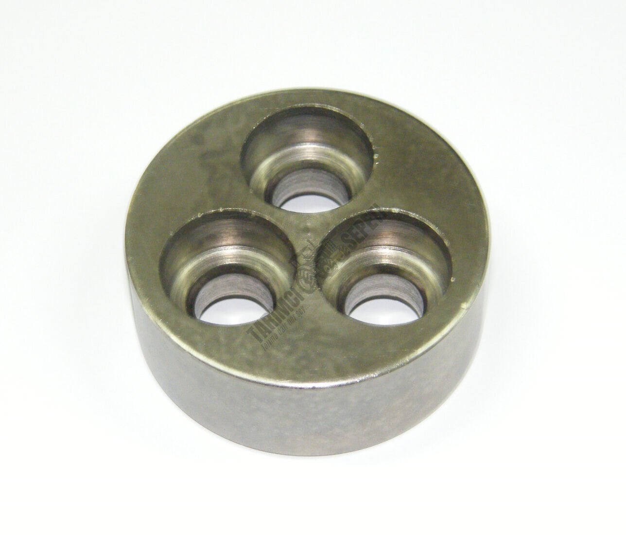 KRANK KASNAĞI TESPİT ADAPTÖRÜ 3 DELİK