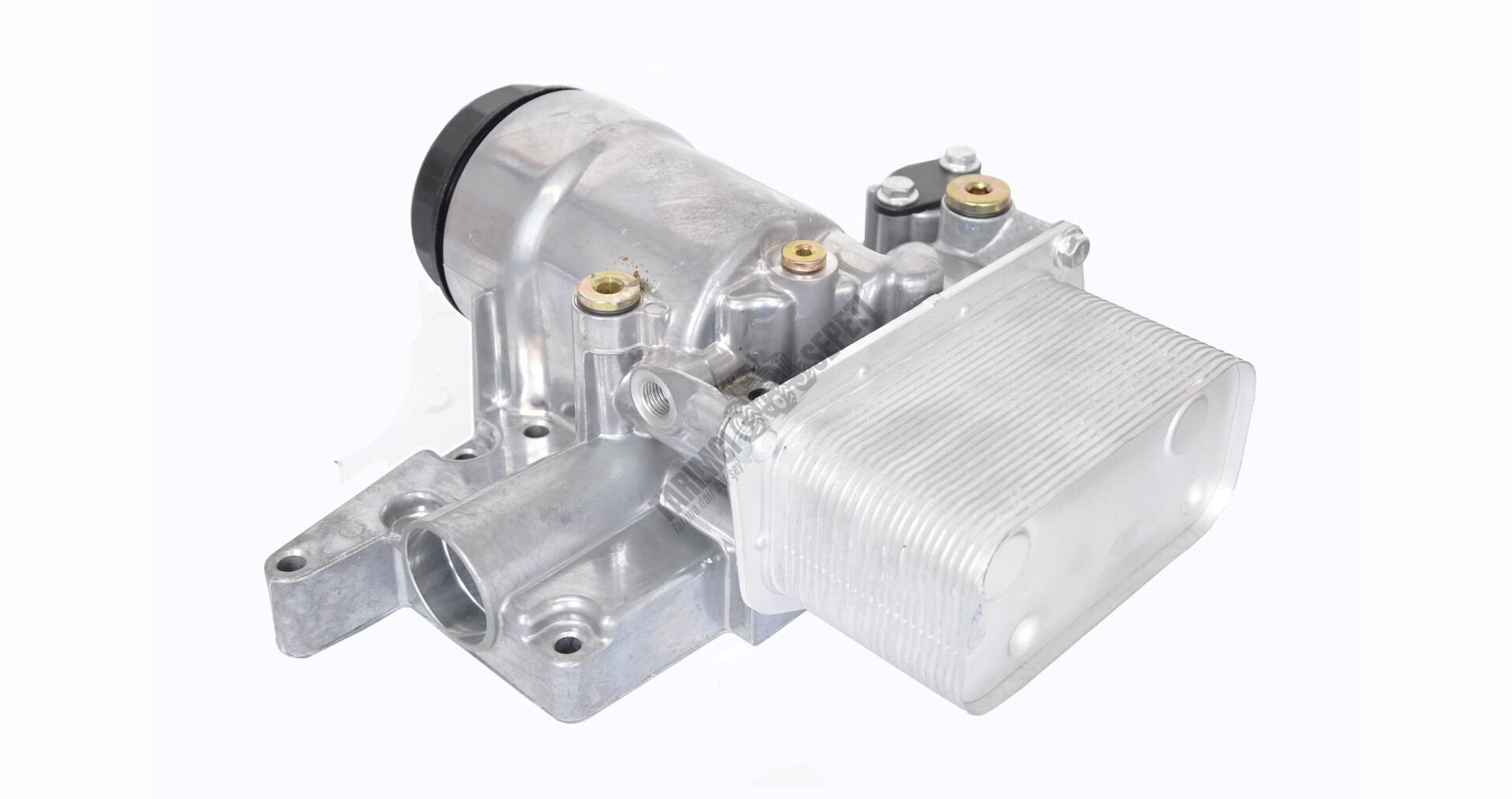 MOTOR YAĞ SOĞUTUCU GÖVDESİ KOMPLE